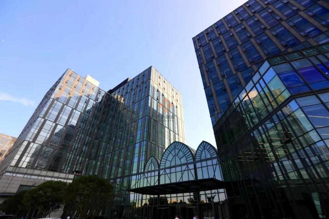 浦東 東方萬國企業(yè)中心 188平米 簡裝